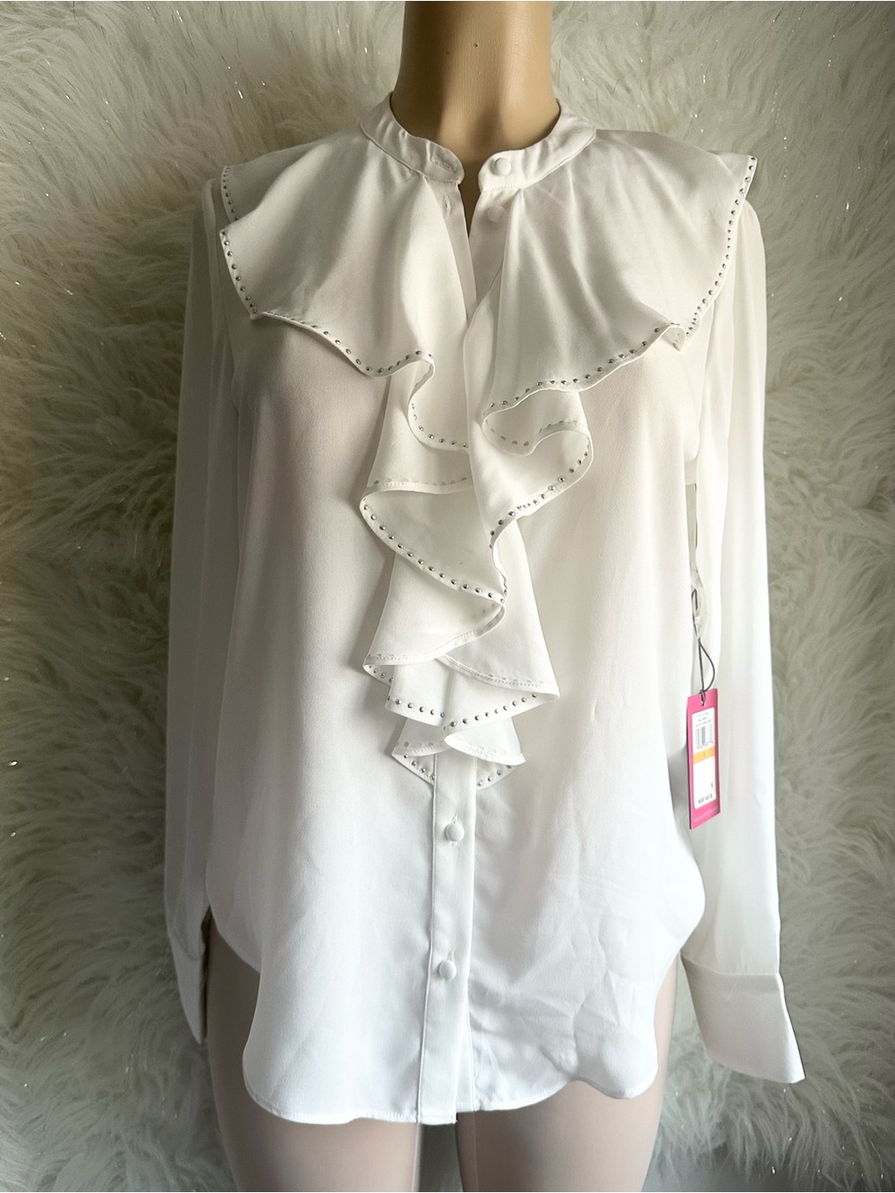 (((NEW)))Vince Camuto White Ruffle-Front Blouse with Stud Trim